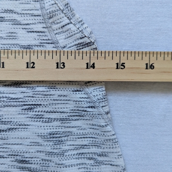LULULEMON tank top Small - Picture 5 of 6